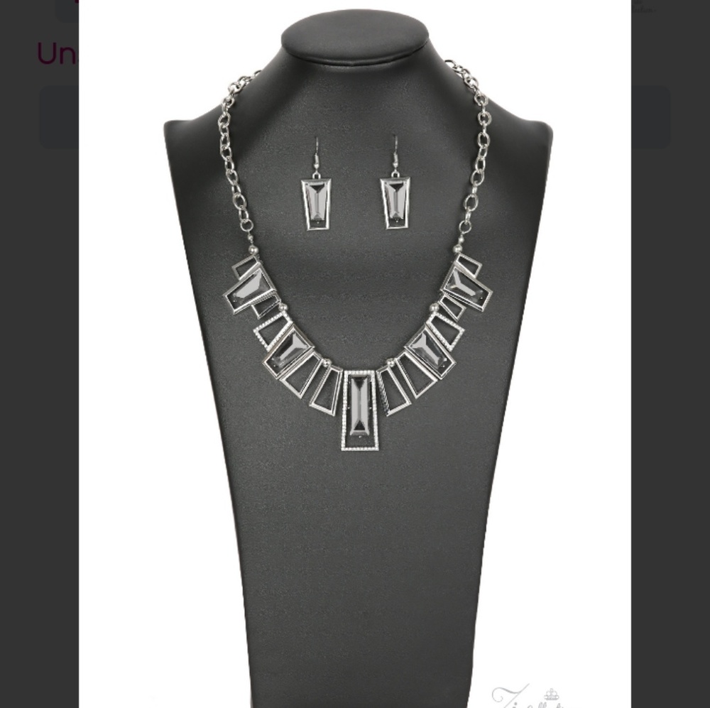 ZI Collection Necklace w/ earrings